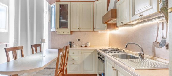 2-salle Appartement à Milan, Italy No. 290570 5