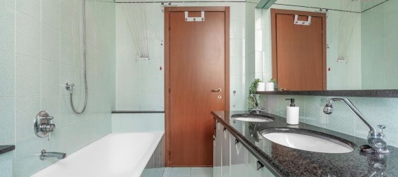 2-salle Appartement à Milan, Italy No. 290570 13