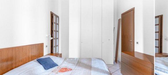 2-salle Appartement à Milan, Italy No. 290570 16