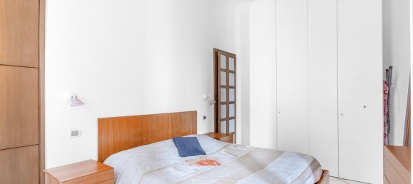 2-salle Appartement à Milan, Italy No. 290570 17