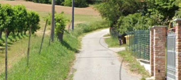 7 rooms Apartment in Incisa Scapaccino, Italy No. 16367 17