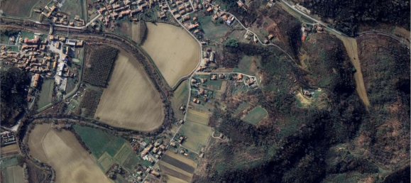 7 rooms Apartment in Incisa Scapaccino, Italy No. 16367 3