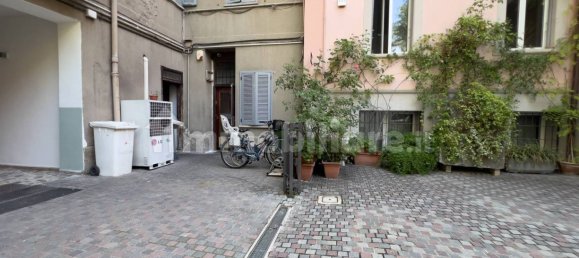 2-Zimmer Gewerbliche Immobilie in Milan, Italy, Nr. 250651 20