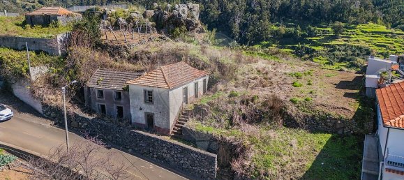 2 bedrooms House in Calheta, Portugal No. 25127 3