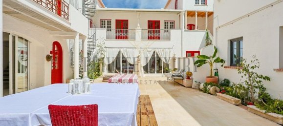 10 bedrooms House in Costa da Caparica, Portugal No. 117936 4