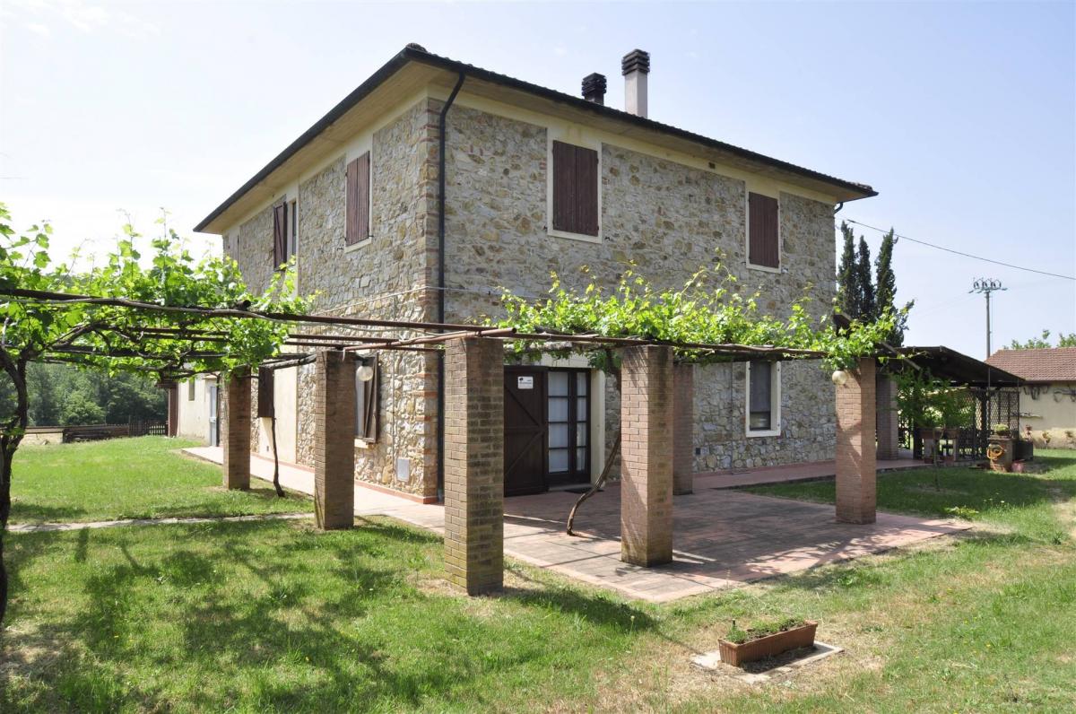 8 bedrooms House in Monteverdi Marittimo, Italy No. 1186