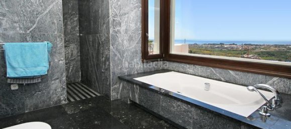 Villa de 5 dormitorios en Benahavís, Spain No. 21044 21