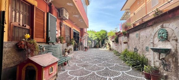 Villa de 6 dormitorios en Mugnano di Napoli, Italy No. 207323 19