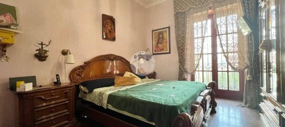 Villa de 6 dormitorios en Mugnano di Napoli, Italy No. 207323 3