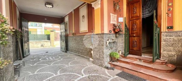 Villa de 6 dormitorios en Mugnano di Napoli, Italy No. 207323 17
