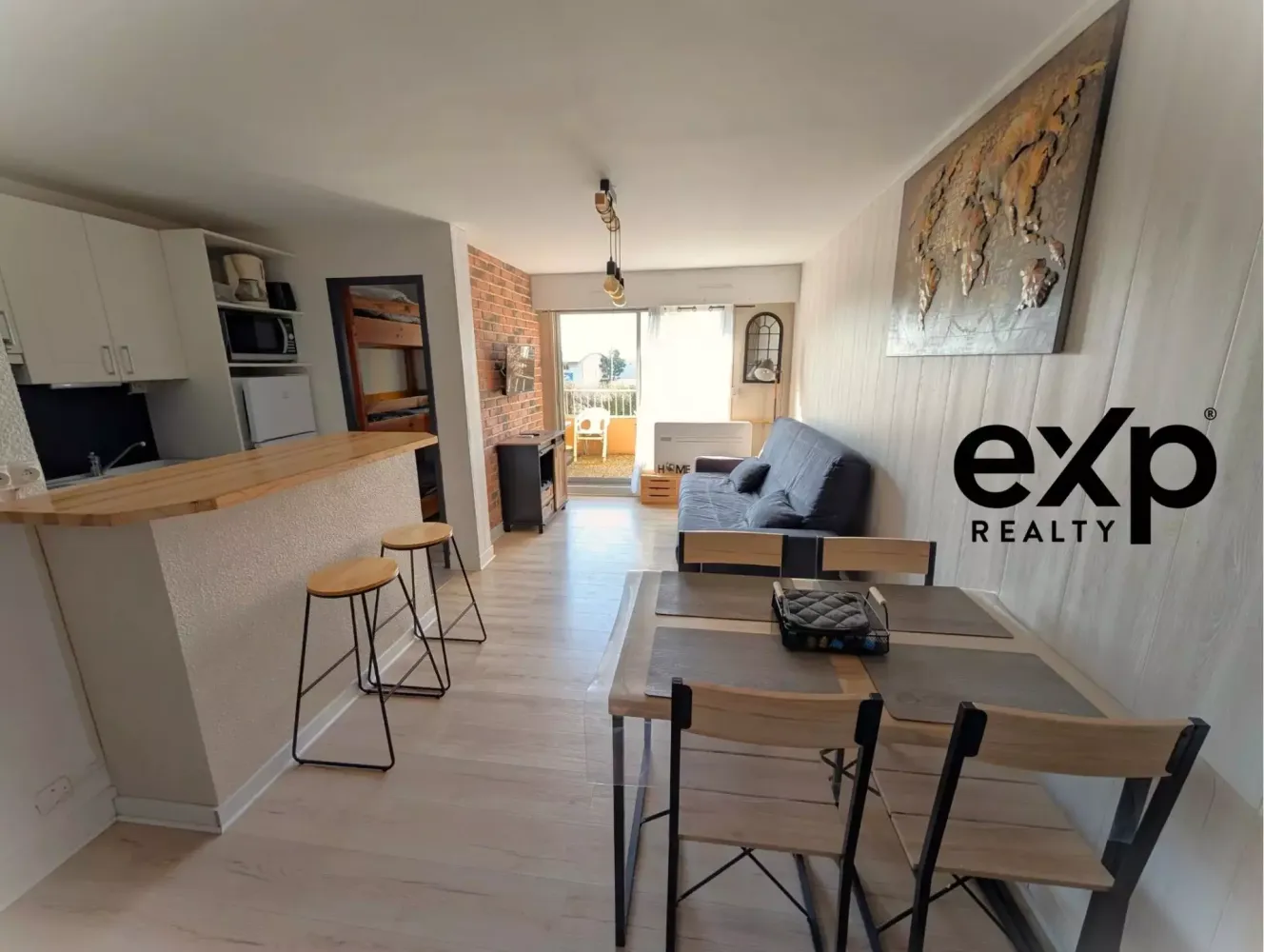 2-salle Appartement à Agde, France No. 190362