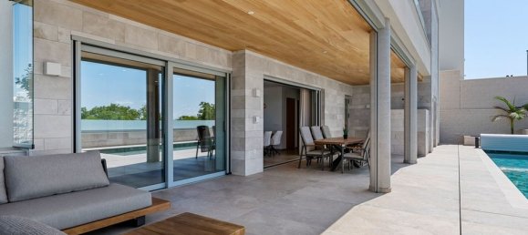 Villa de 4 dormitorios en Benijófar, Spain No. 189238 4