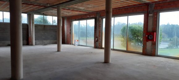 638m² Commercial property in Gemeses, Portugal No. 66750 2