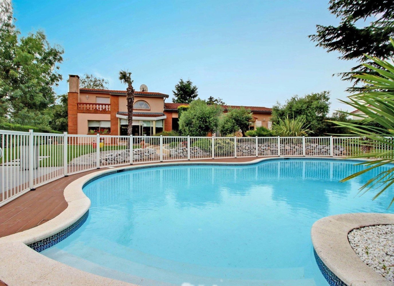 5 bedrooms House in Cugnaux, France No. 300185