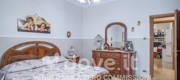 3 rooms Apartment in Taranto, Italy No. 129876 17