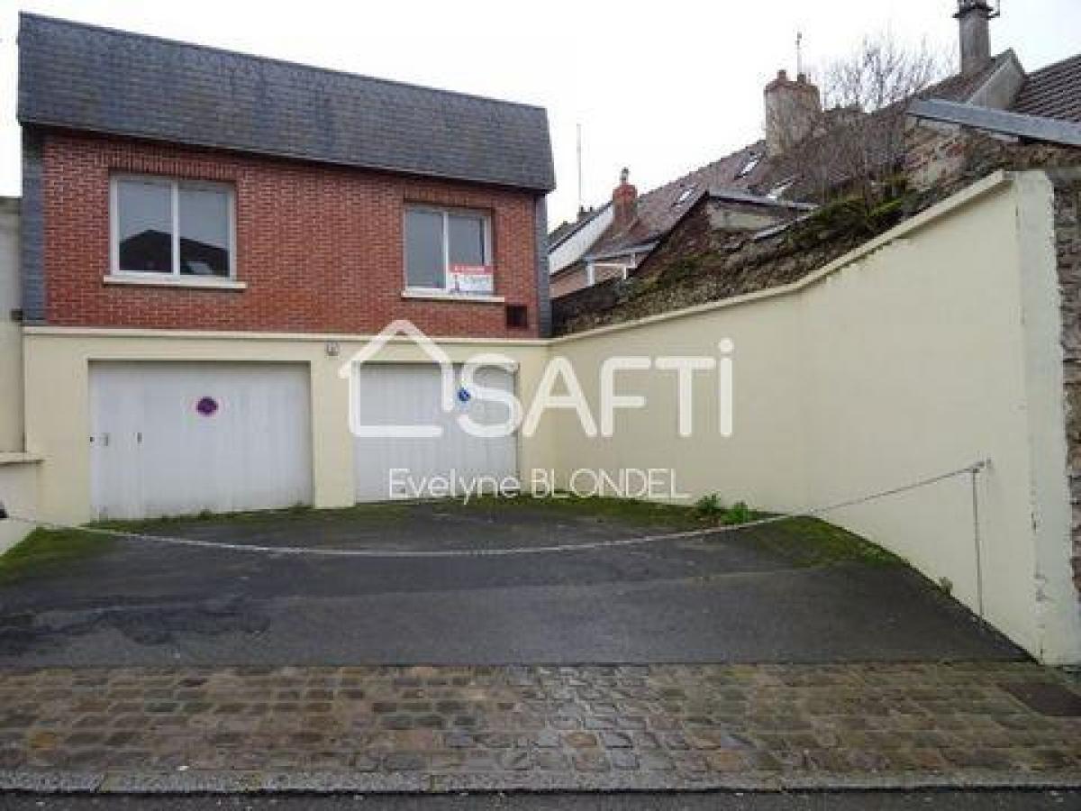  مكتب في Clermont, France 200متر مربع رقم 18291