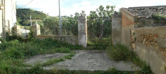 10 rooms House in Messina, Italy No. 170346 9