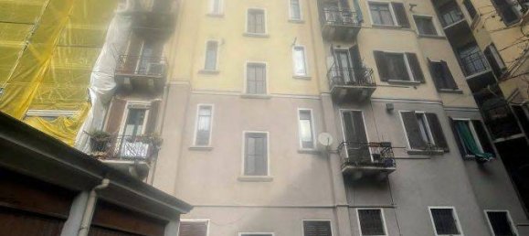 3 bedrooms Apartment in Milan, Italy No. 276188 22
