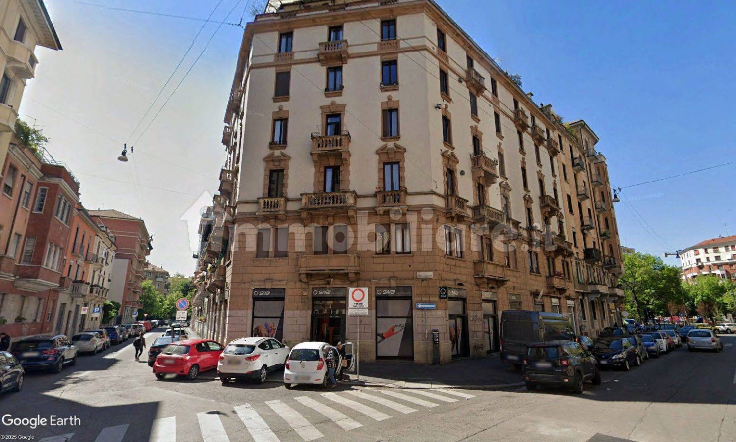 3 bedrooms Apartment in Milan, Italy No. 276188