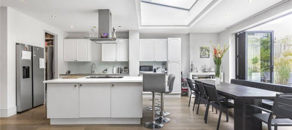 6 bedrooms House in New Barnet, United Kingdom No. 6678 5