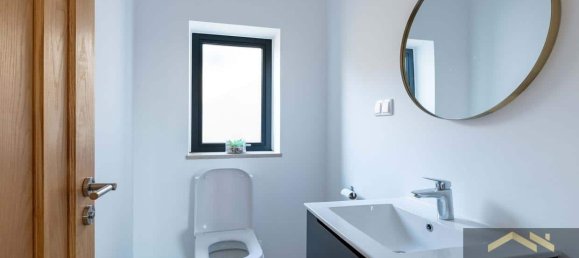 5 bedrooms Villa in Budens, Portugal No. 131851 9