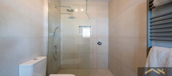 5 bedrooms Villa in Budens, Portugal No. 131851 25