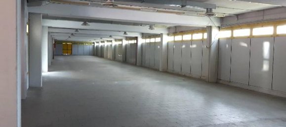 8 rooms Warehouse in Rome, Italy No. 65273 7