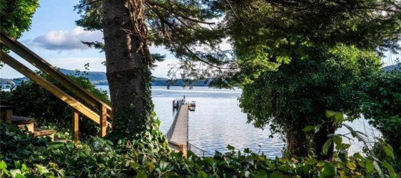 5 bedrooms House in British Columbia, Canada No. 239 7