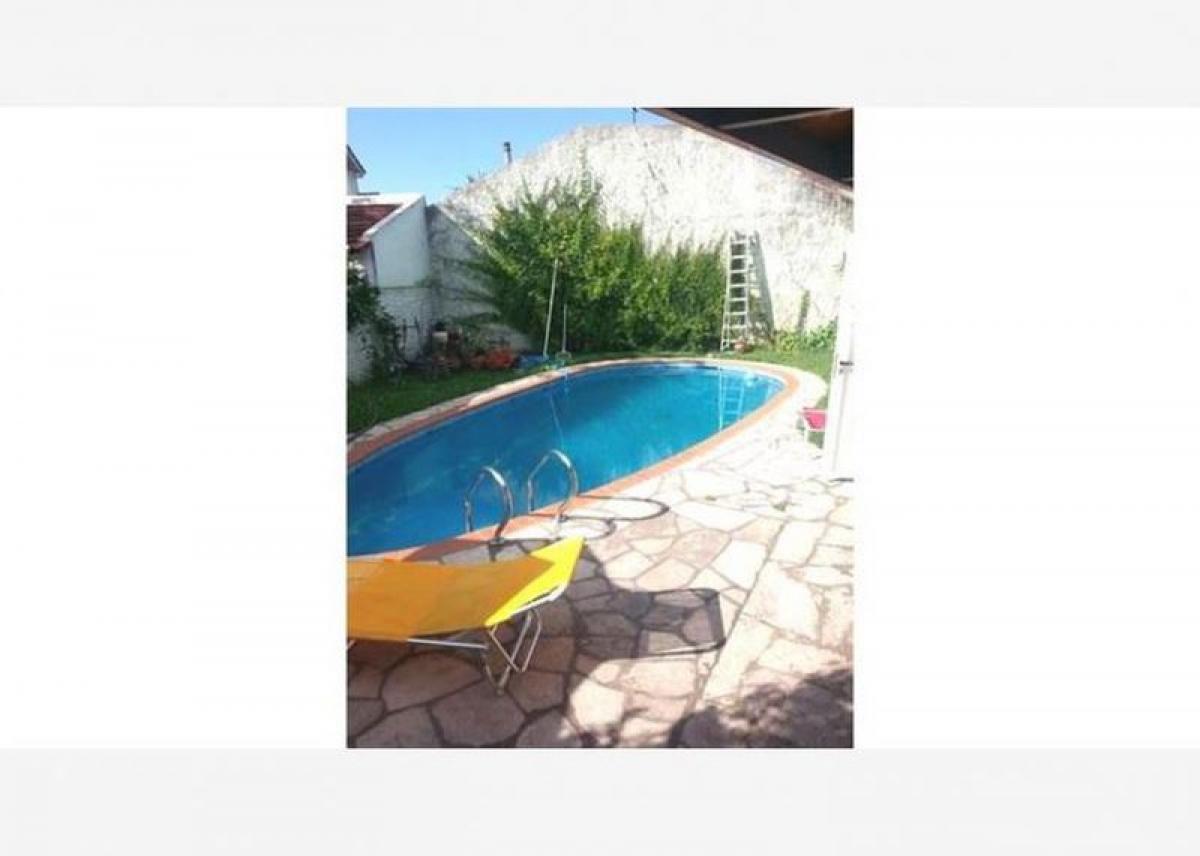 5 chambres Maison à Lomas de Zamora, Argentina No. 3491