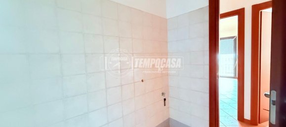 3 rooms Apartment in Brescia, Italy No. 3133 28