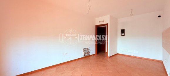 3 rooms Apartment in Brescia, Italy No. 3133 14