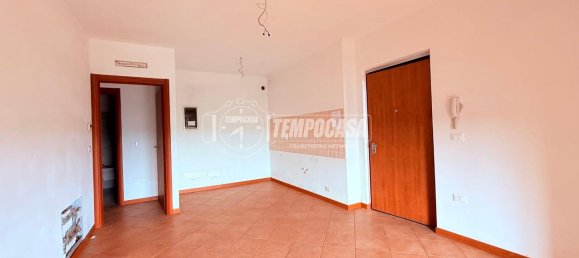 3 rooms Apartment in Brescia, Italy No. 3133 12