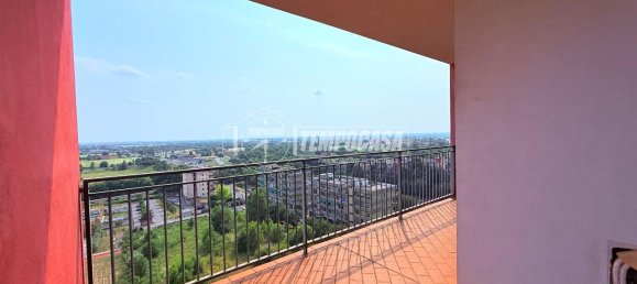 3 rooms Apartment in Brescia, Italy No. 3133 10