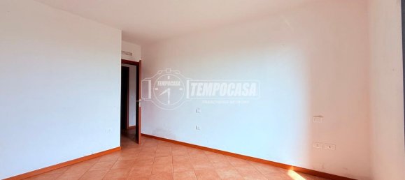 3 rooms Apartment in Brescia, Italy No. 3133 15
