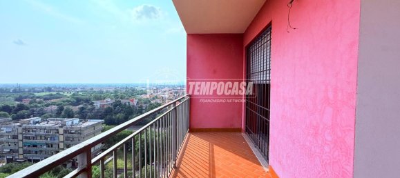 3 rooms Apartment in Brescia, Italy No. 3133 11