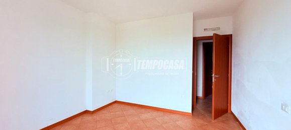 3 rooms Apartment in Brescia, Italy No. 3133 17