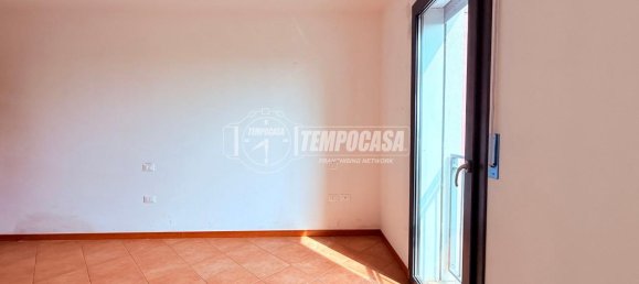 3 rooms Apartment in Brescia, Italy No. 3133 16
