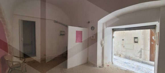 40-salle Propriété commerciale à Vieste, Italy No. 20945 3