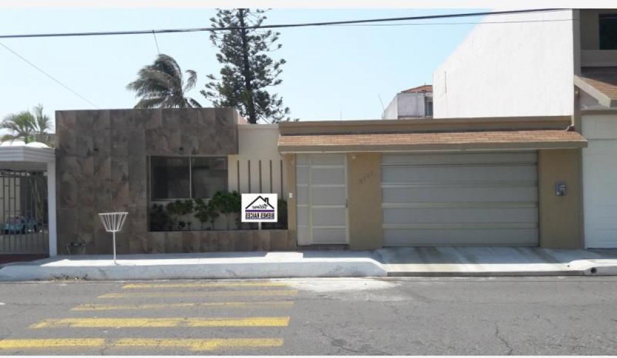 3 bedrooms House in Veracruz, Mexico No. 216687