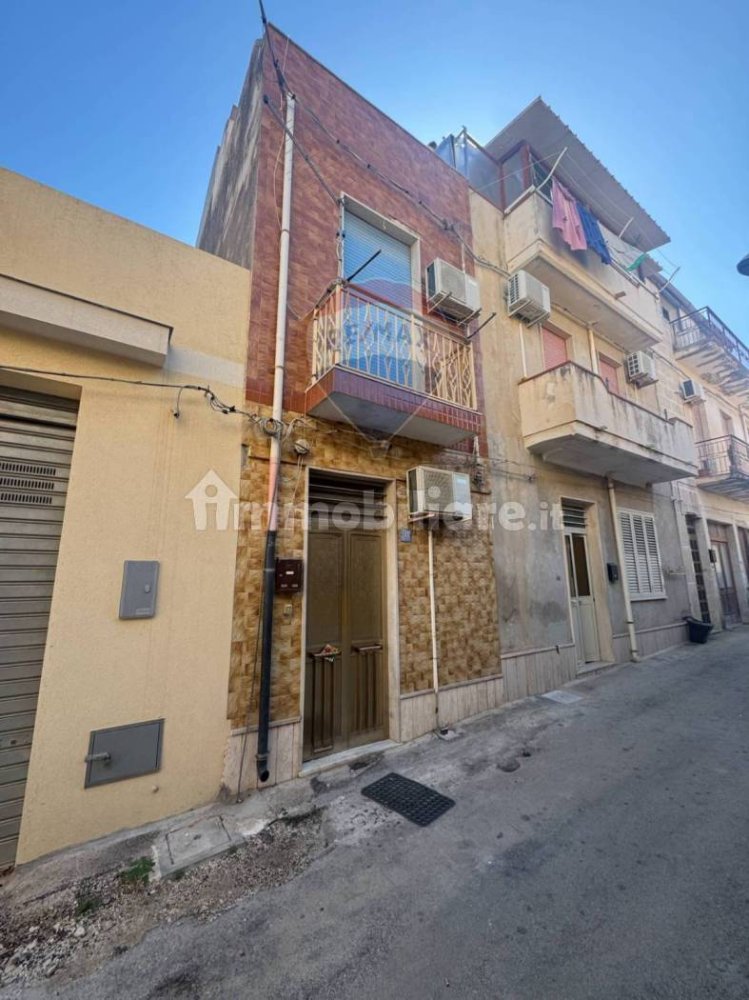 Casa de 2 dormitorios en Pachino, Italy No. 352748