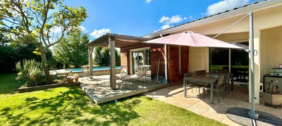 3 bedrooms House in Auros, France No. 328758 2