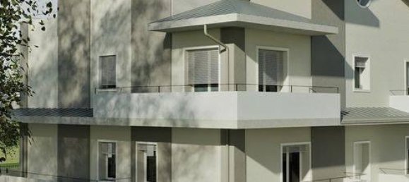 5 rooms Apartment in Forlì, Italy No. 33346 13