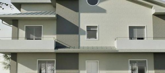 5 rooms Apartment in Forlì, Italy No. 33346 3