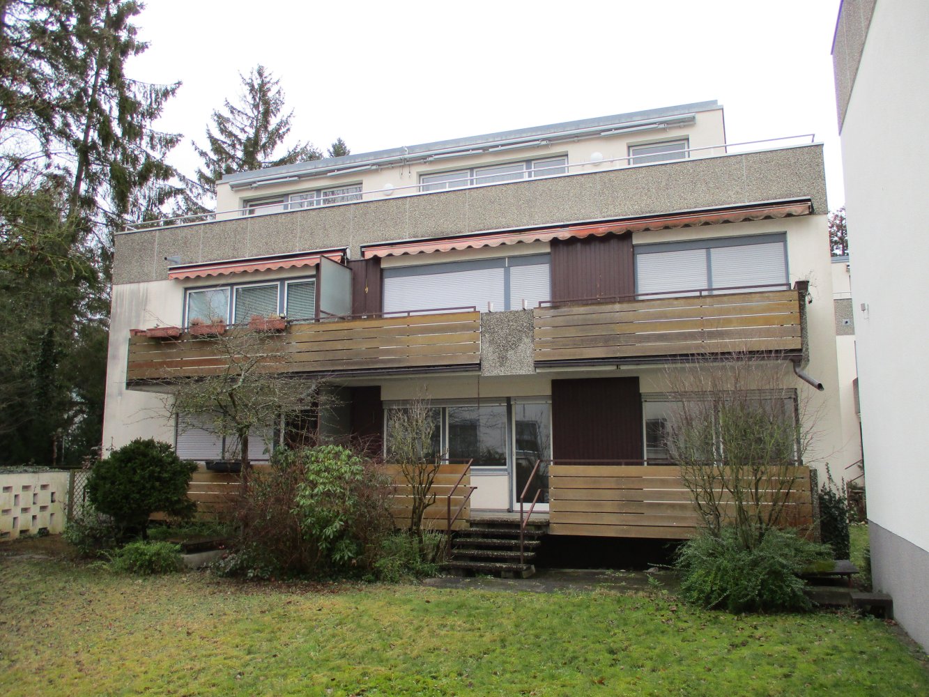 Квартира с 3 комнатами в Нюрнберг, Германия № 139894