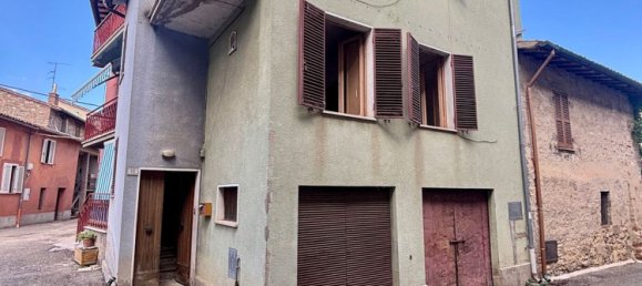 Duplex T7 em Todi, Italy N.º 358334 35