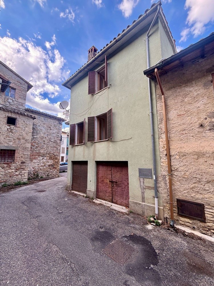 Dúplex de 7 dormitorios en Todi, Italy No. 358334