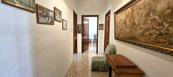 Дом с 4 спальнями в Меллиха, Мальта № 2739 11