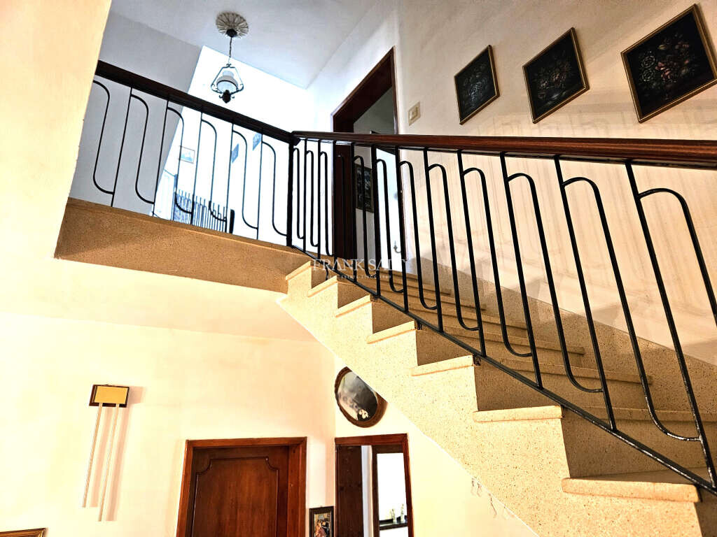 Дом с 4 спальнями в Меллиха, Мальта № 2739