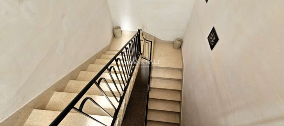 Дом с 4 спальнями в Меллиха, Мальта № 2739 15