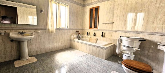 Дом с 4 спальнями в Меллиха, Мальта № 2739 13